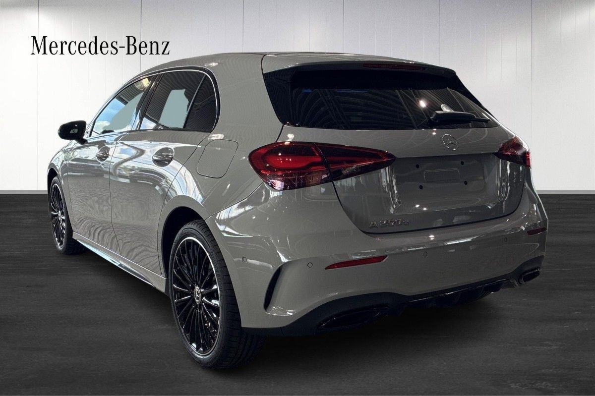 Mercedes-Benz A 250 e 2026, bild 3/10