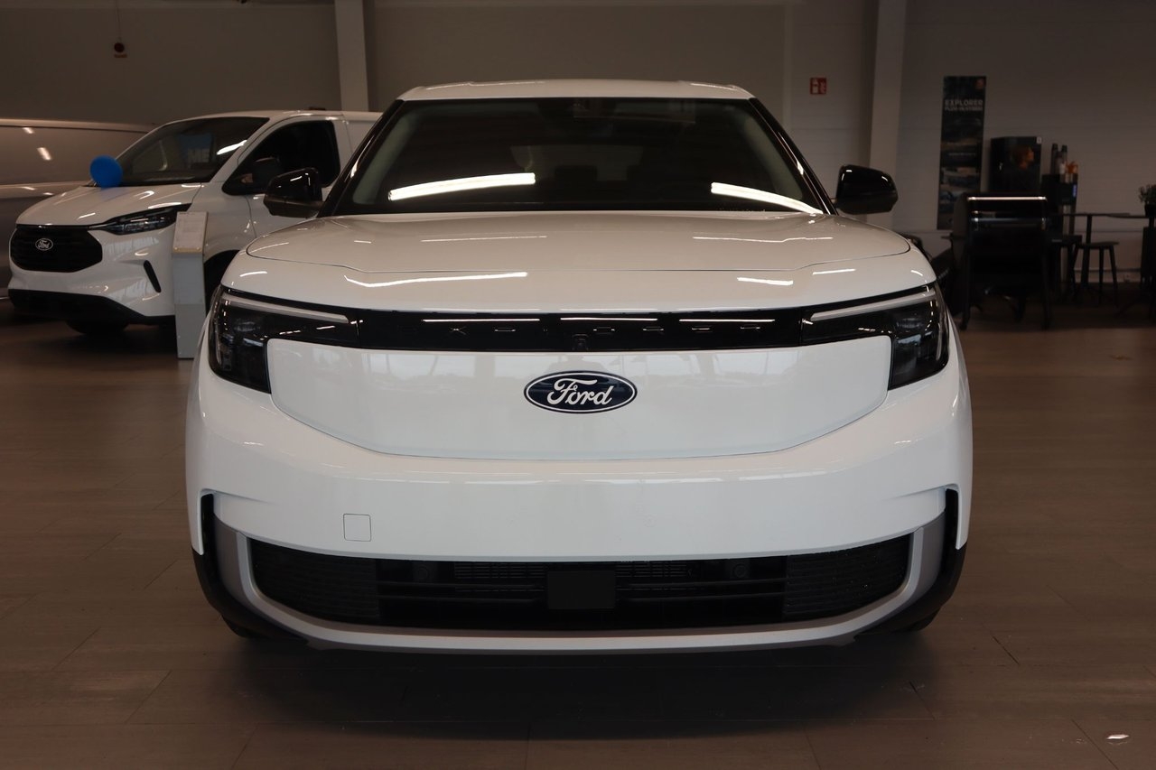 Ford Explorer LR RWD 77 kWh 286hk 2025, bild 3/17