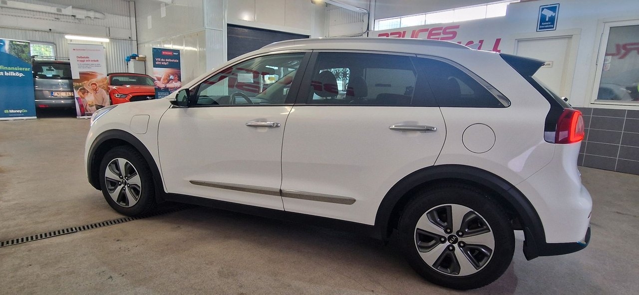 Kia Niro P-HEV DCT ,Obs 2018, bild 7/10