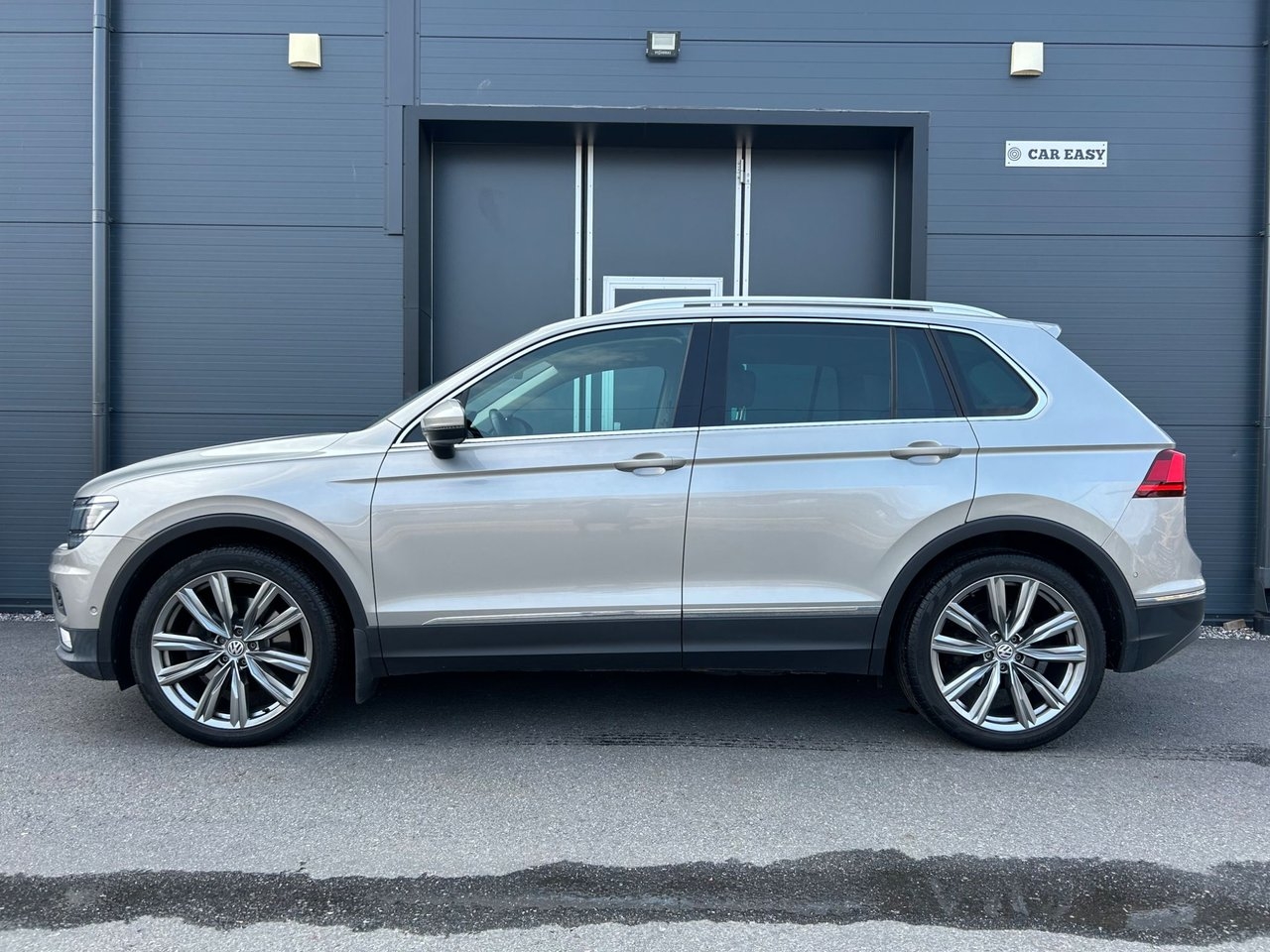 Volkswagen Tiguan 2017, bild 5/10