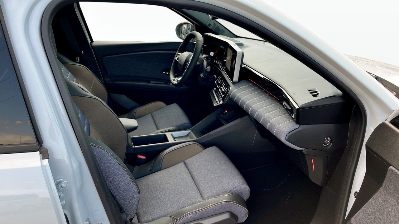 Renault 5 TECHNO 2025, bild 3/9