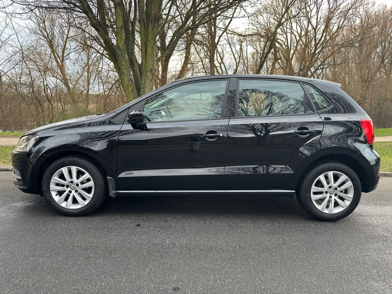 Volkswagen Polo 2016, bild 2/10