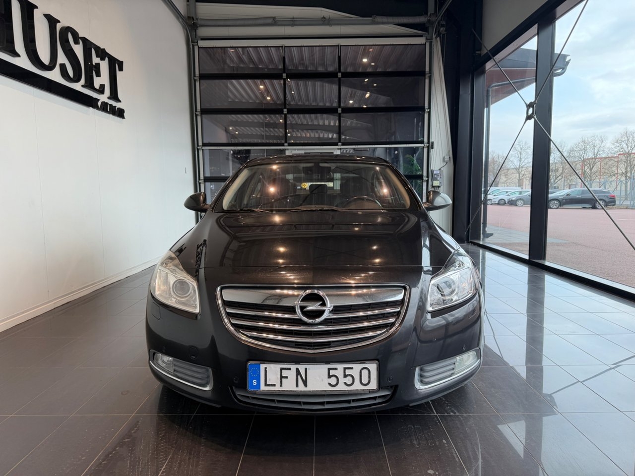Opel Insignia Sedan 2.0 CDTI 2011, bild 2/6