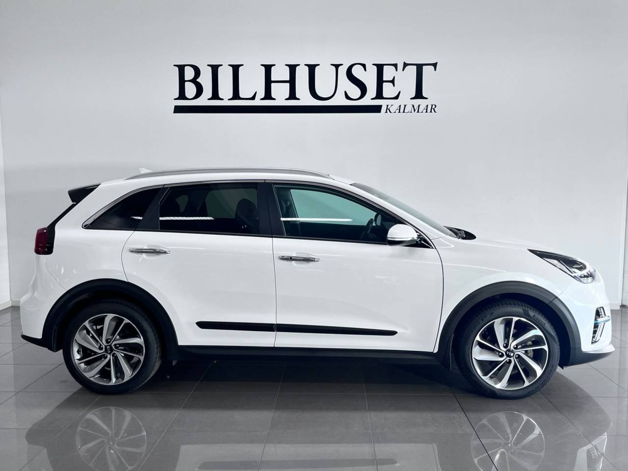 Kia e-Niro Advance Plus 64 kWh 2019, kuva 2/10