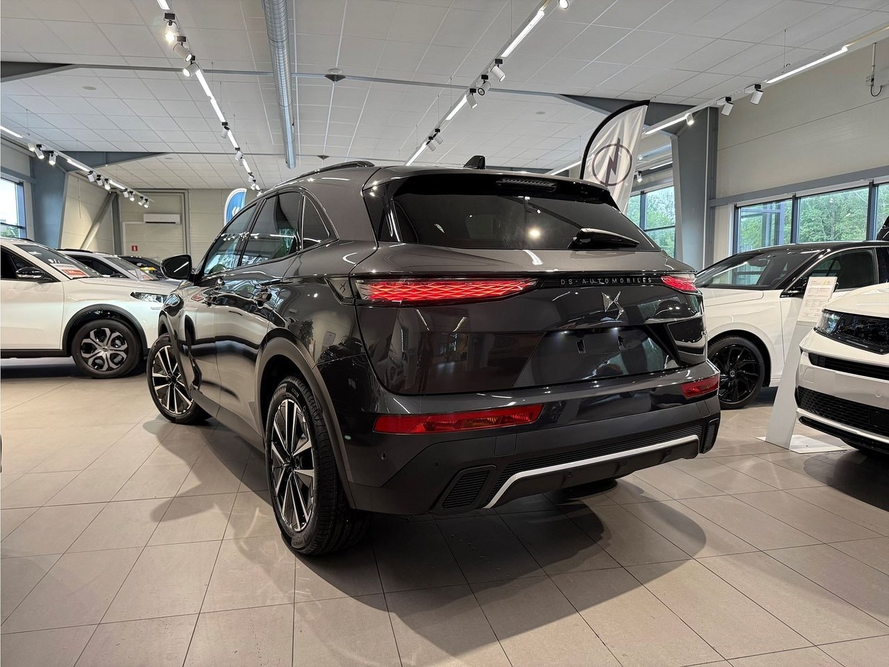 DS 7 Crossback Pallas 130hk Aut 2025, bild 2/18