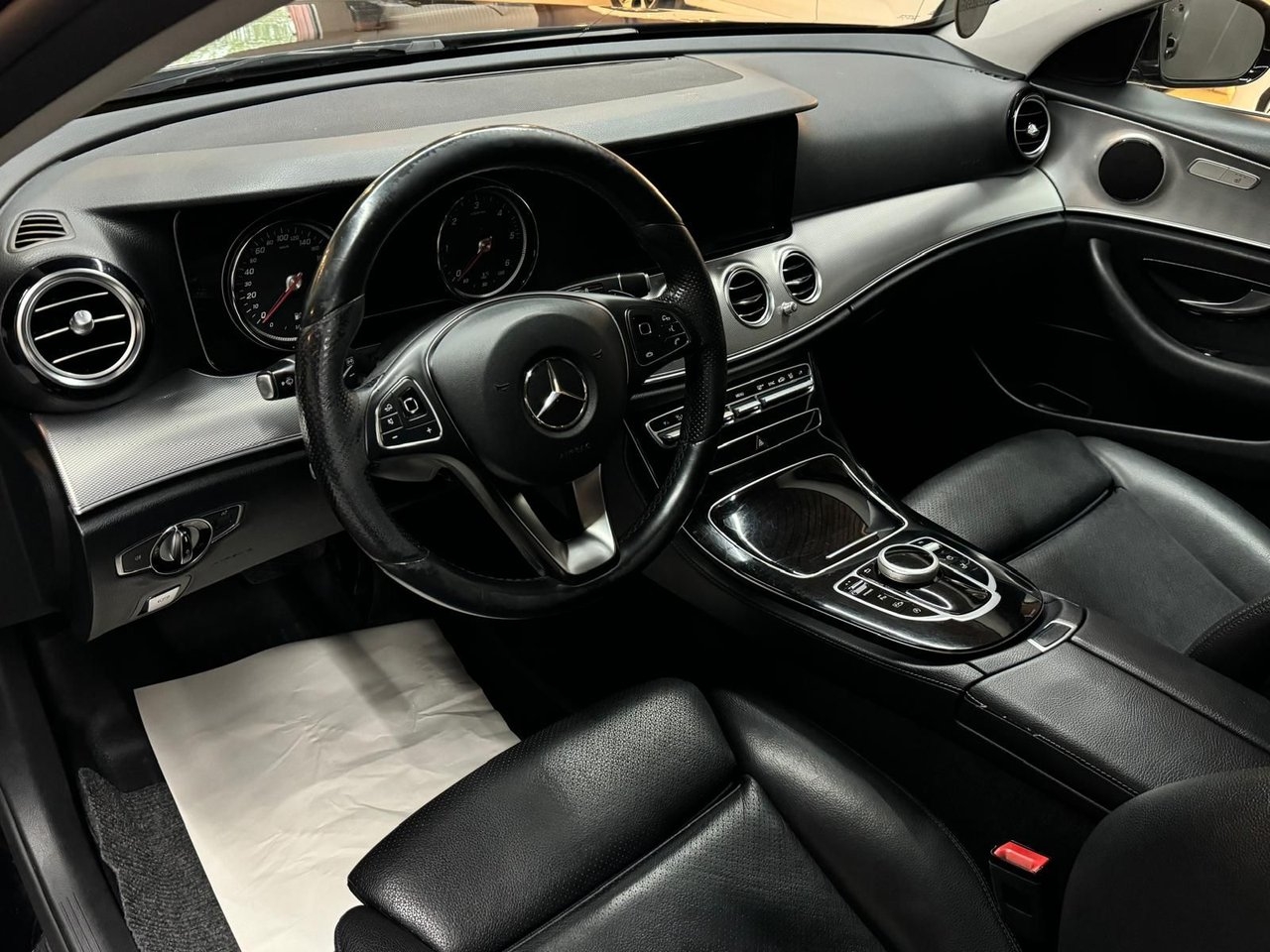 Mercedes-Benz E 2018, bild 7/10