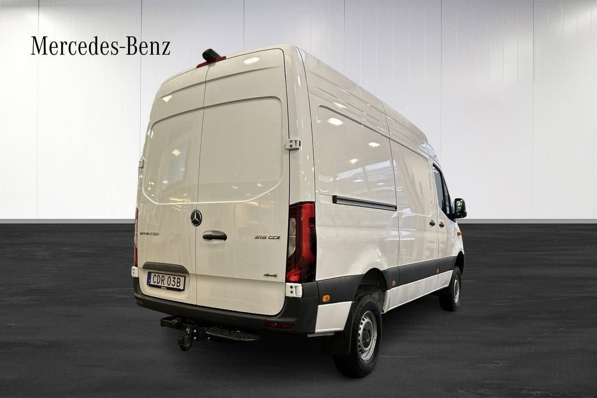 Mercedes-Benz Sprinter 2025, photo 4/17