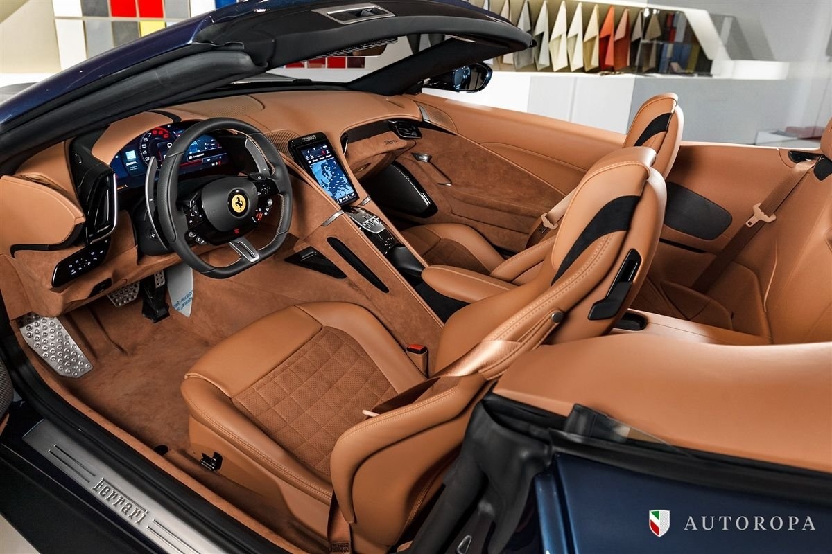 Ferrari Roma Spider 2025, bild 6/10