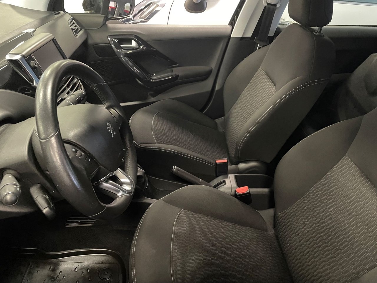 Peugeot 208 5-dörrar 1.2 PureTech 2017, bild 7/7