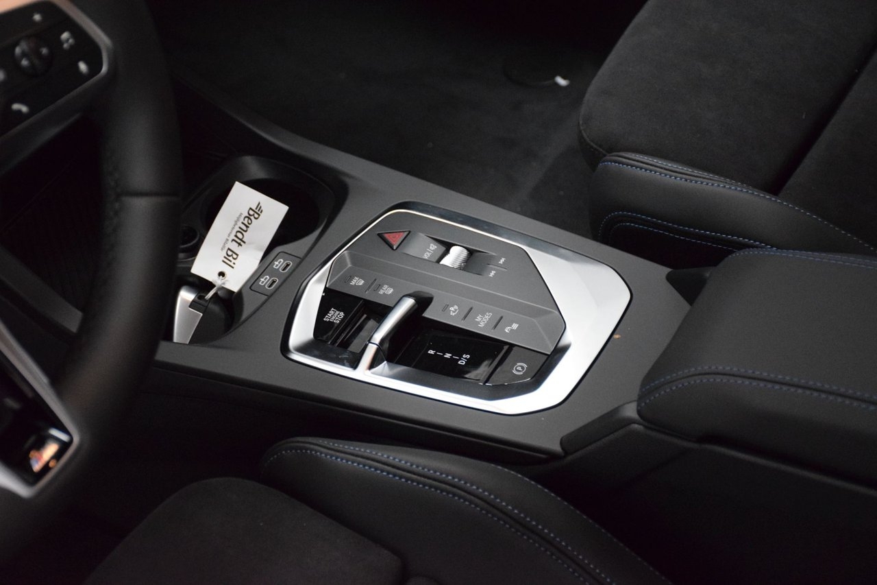 BMW 120 i M Sport 2025, bild 4/21