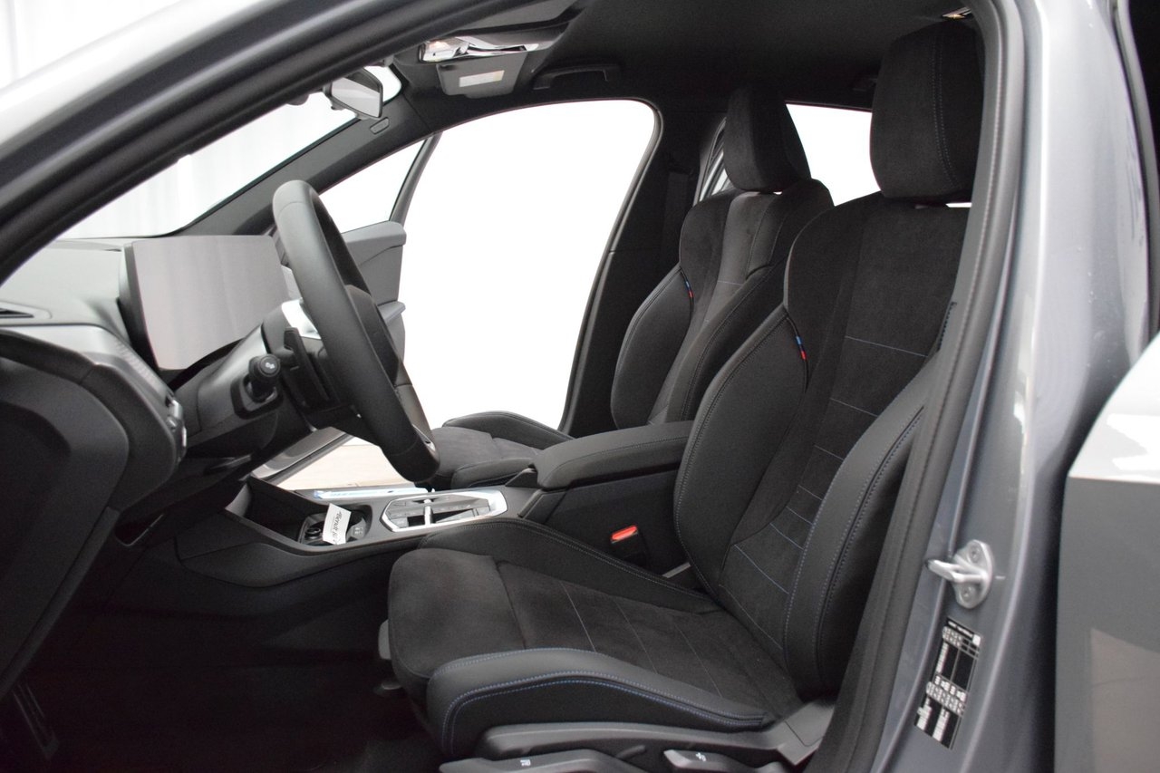 BMW 120 i M Sport 2025, bild 3/21