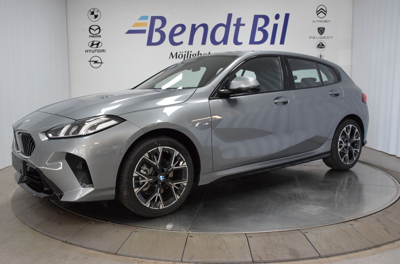 BMW 120 i M Sport 2025, bild 7/21