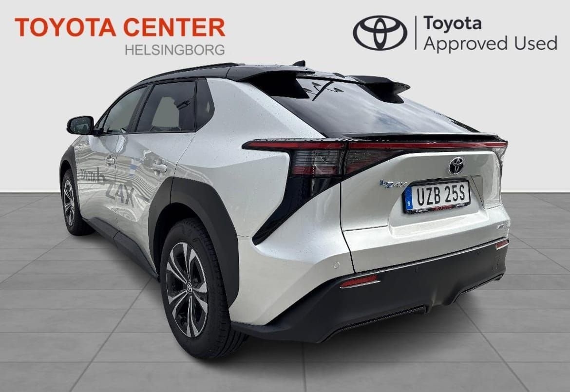 Toyota bZ4X AWD Style Edition 2024, photo 6/10