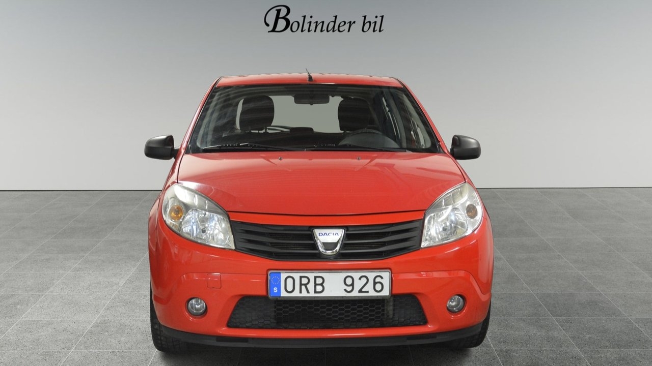 Dacia Sandero 2010, bild 2/10