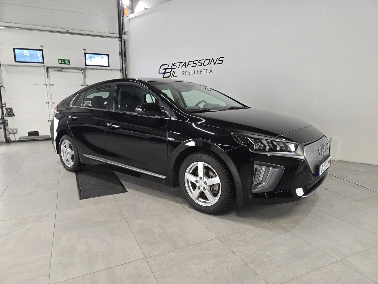 Hyundai Ioniq Premium Electric 38.3 kWh 2020, bild 3/10