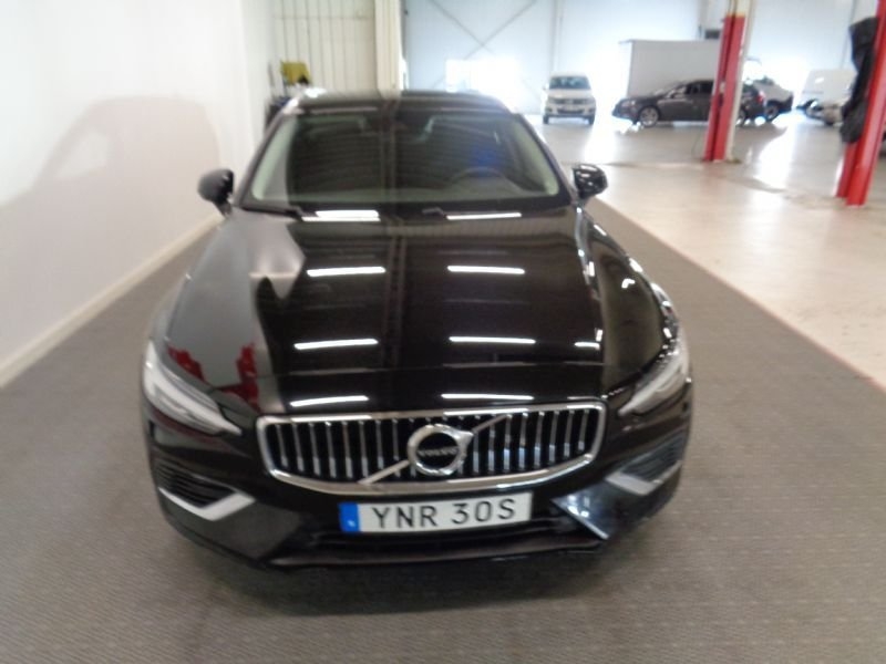 Volvo V60 2022, bild 2/10