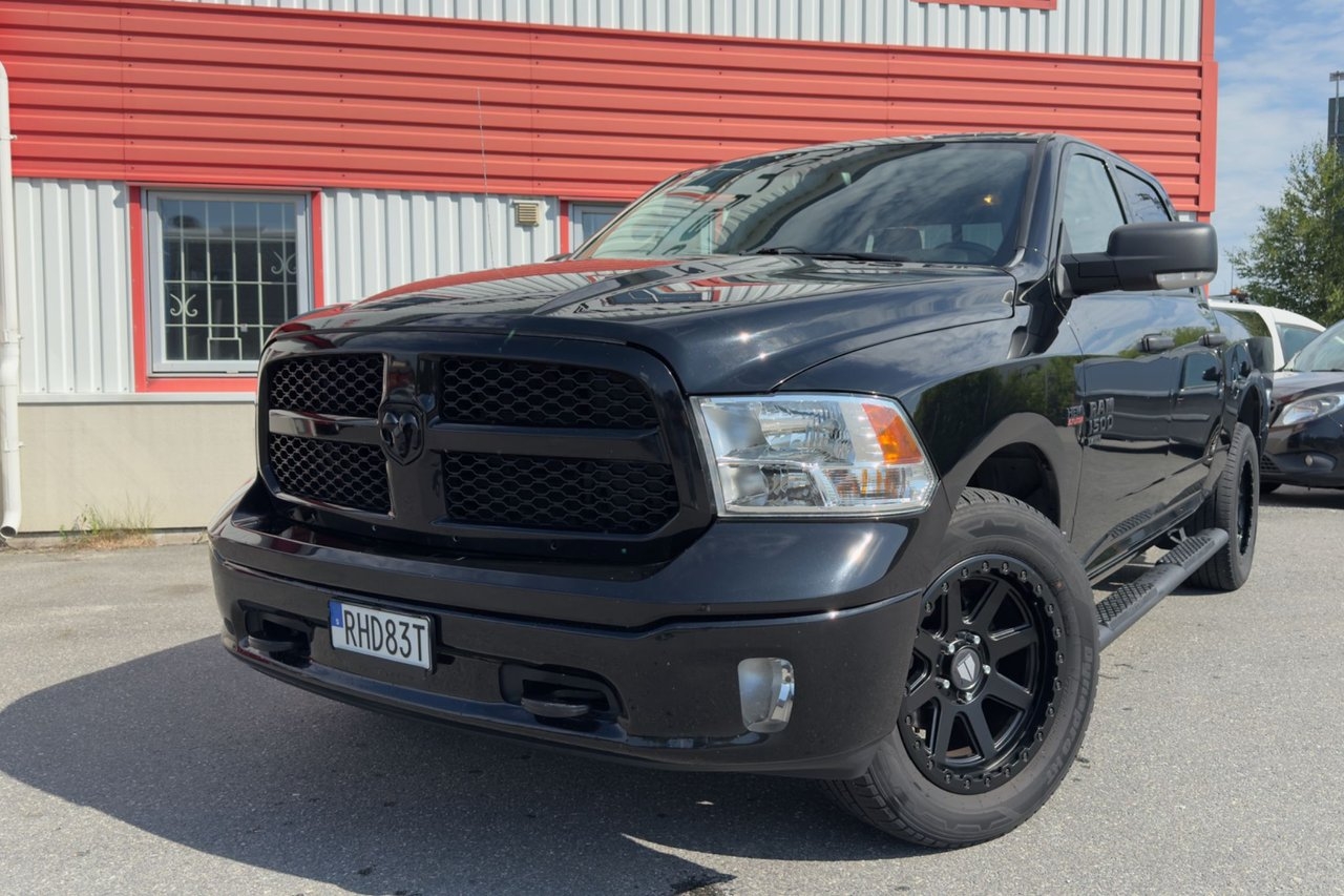 Dodge RAM 1500 2022, photo 2/10