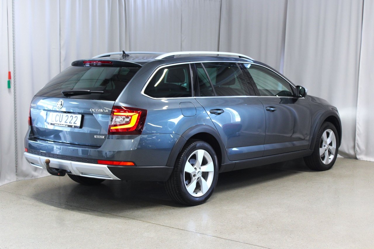 Skoda Octavia 2019, bild 2/10