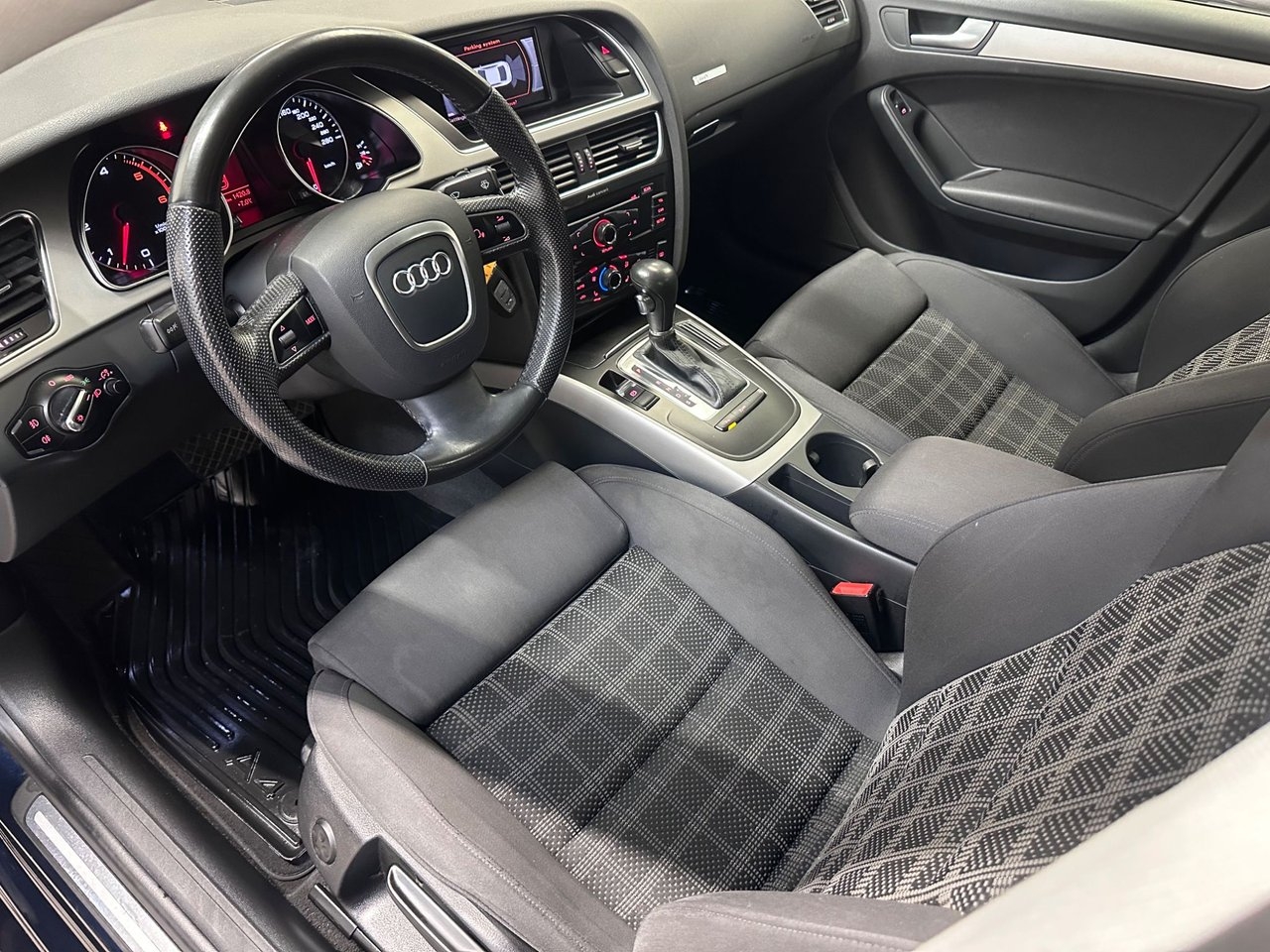 Audi A5 2011, bild 5/10