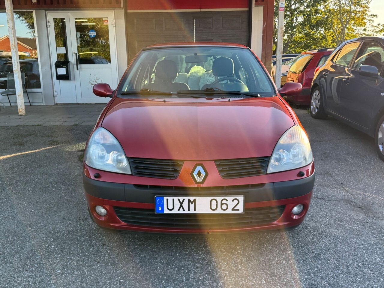 Renault Clio 5-dörrars Halvkombi 2004, kuva 3/10