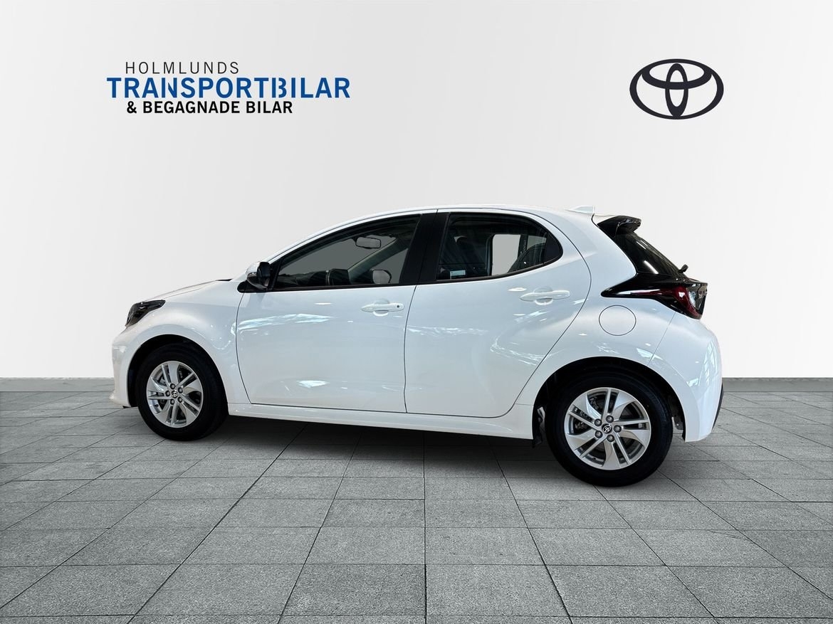 Toyota Yaris 2024, photo 3/10