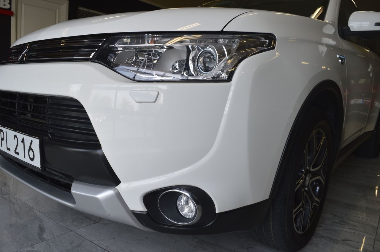 Mitsubishi Outlander 2016, kuva 6/10