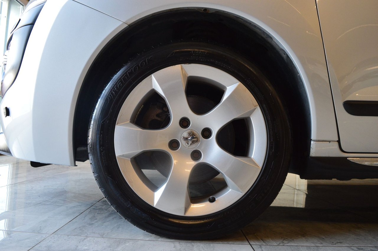 Peugeot 3008 1.6 (156hk) THP / 2-Ägare 2011, bild 7/21