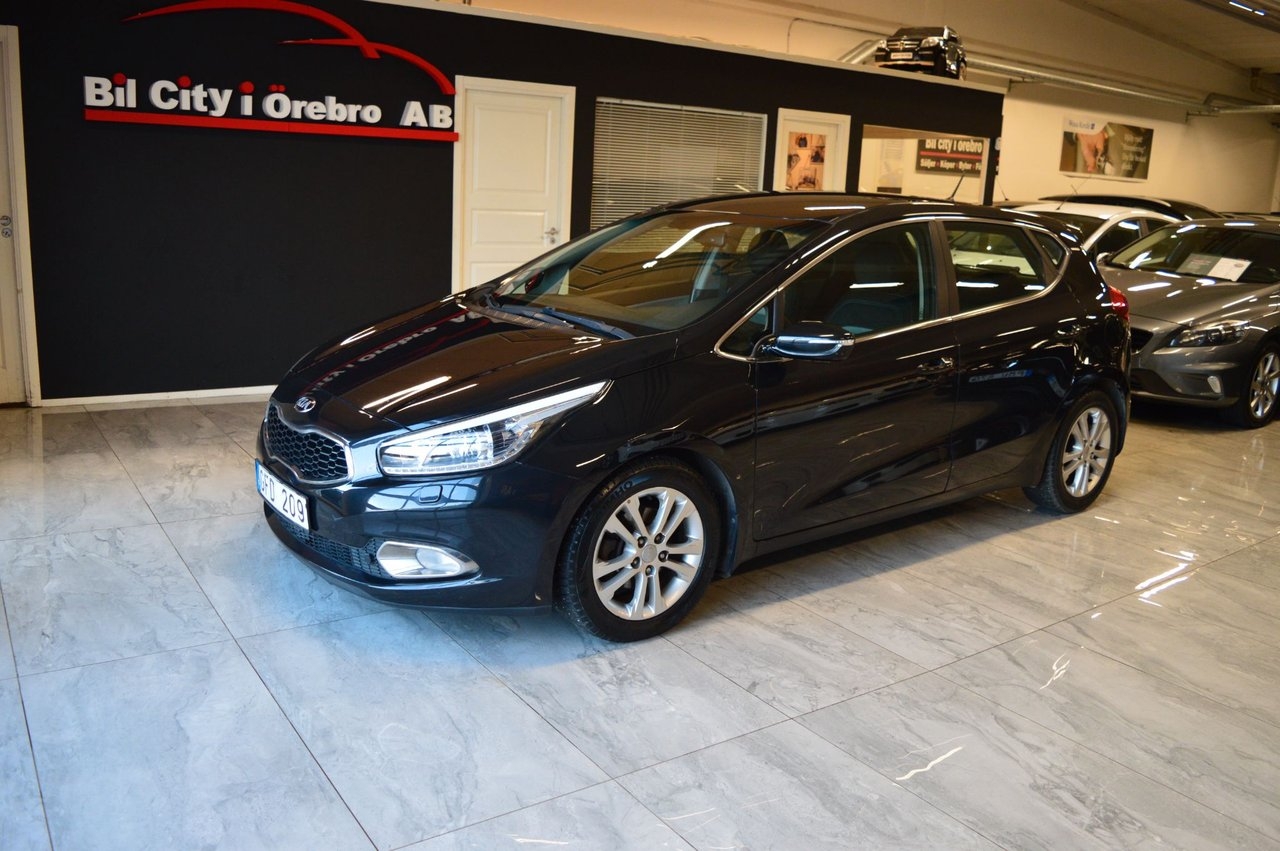 Kia Ceed 1.6 CRDi EX Comfort / Låga Mil 2014, photo 3/10