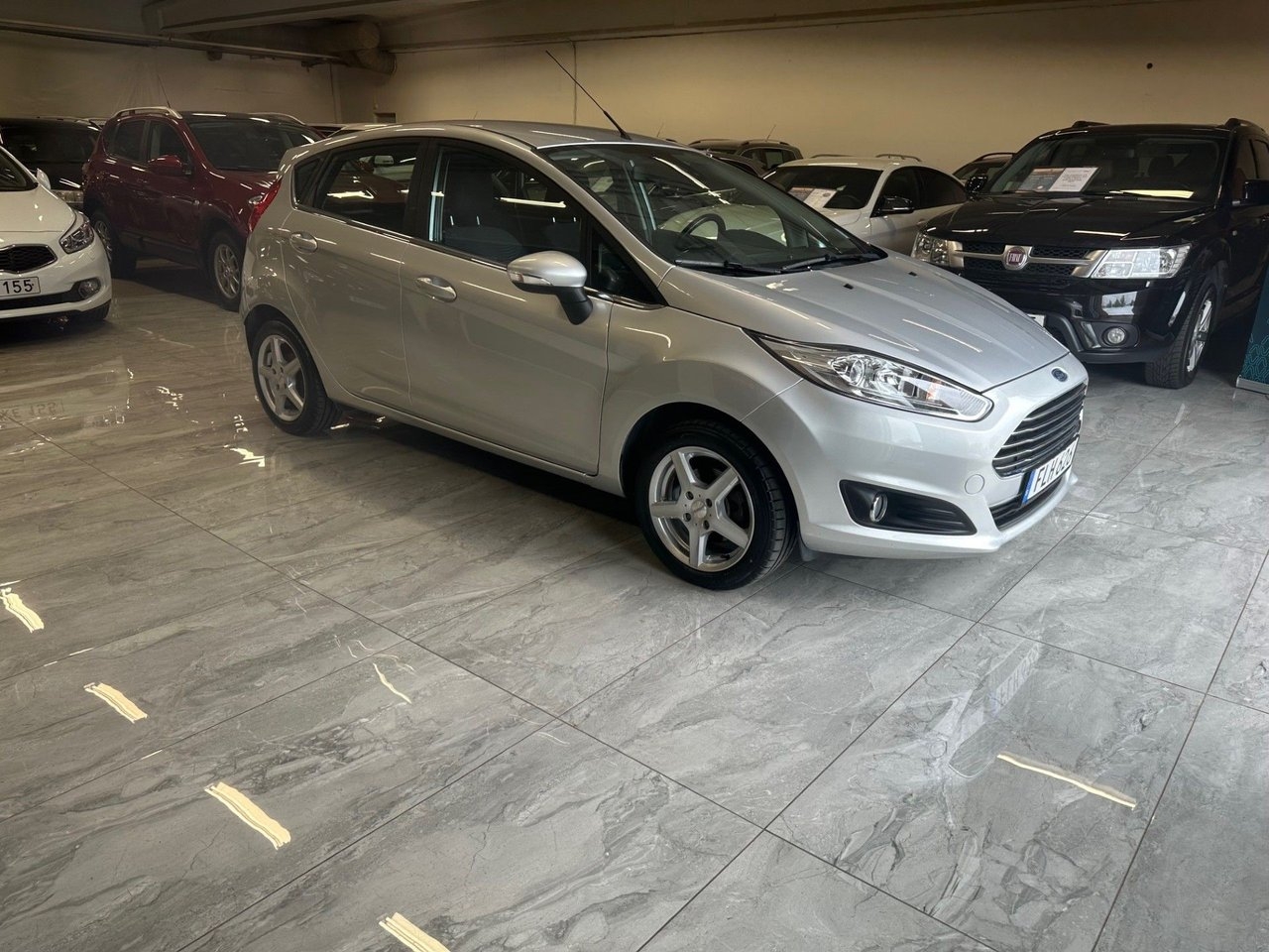 Ford Fiesta 2015, bild 2/10