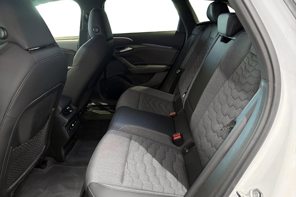 Audi A6 2025, bild 6/8