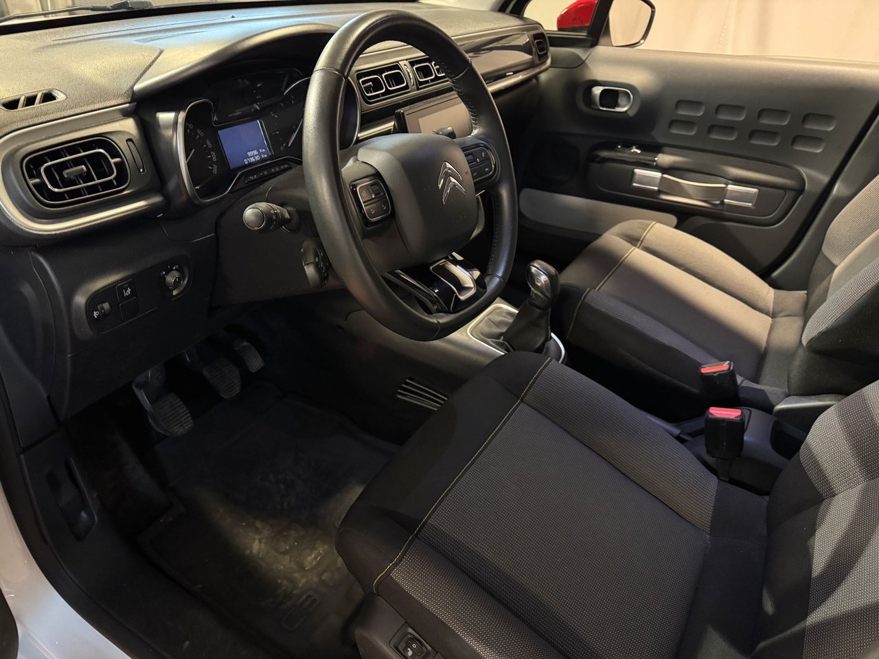 Citroen C3 1.2 VTi PureTech Live (82hk) 2019, photo 5/10