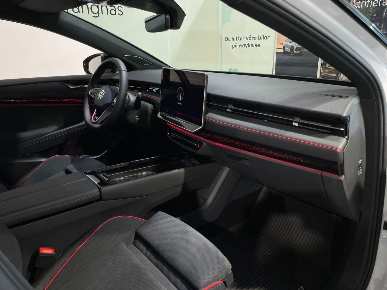 Volkswagen ID.7 GTX sedan 340Hk Dragkrok 2025, kuva 4/20