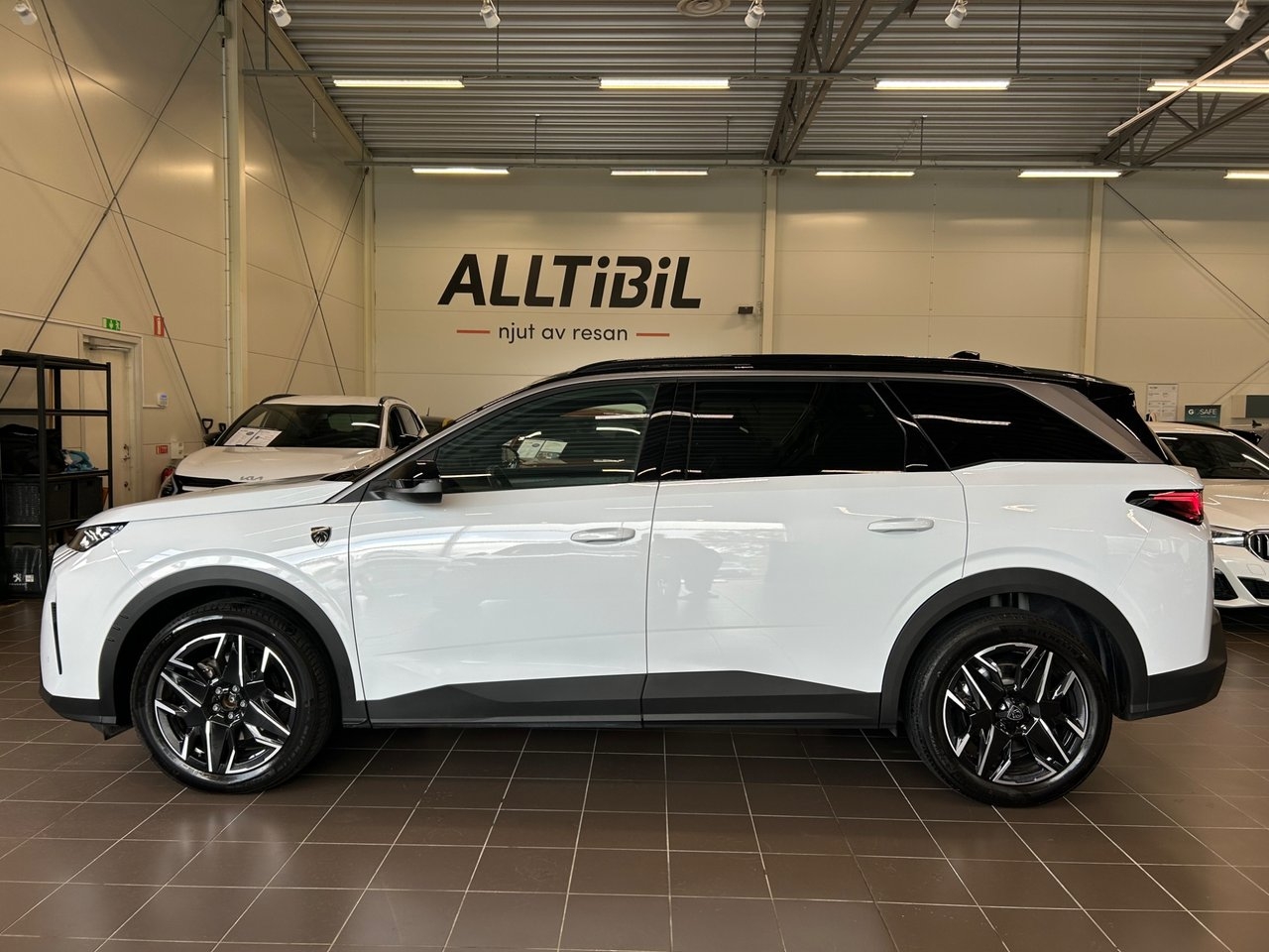 Peugeot 5008 GT Hybrid AUT 7-sits 2025, kuva 4/35