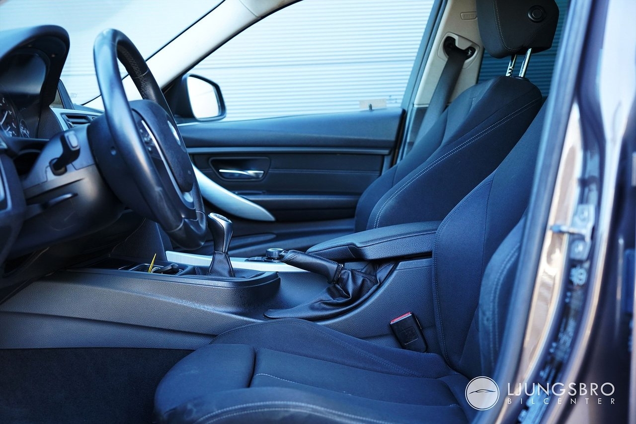 BMW 320 320d xDrive Sedan 184hk 2014, bild 4/12