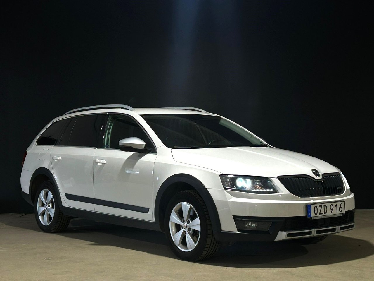 Skoda Octavia 2016, bild 4/10
