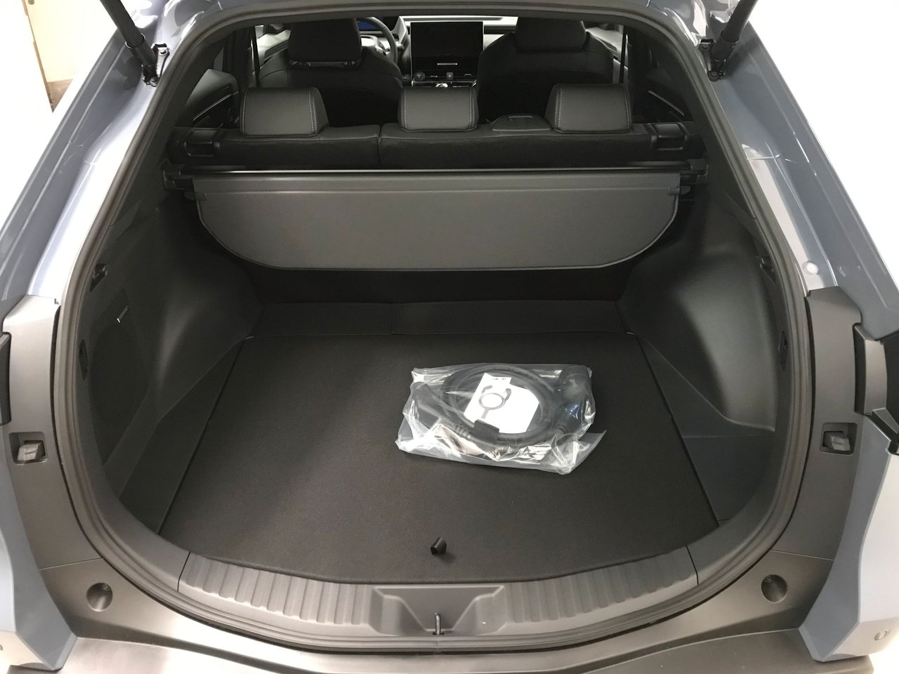 Subaru Solterra Touring 71,4 kWh AWD 2023, kuva 8/8
