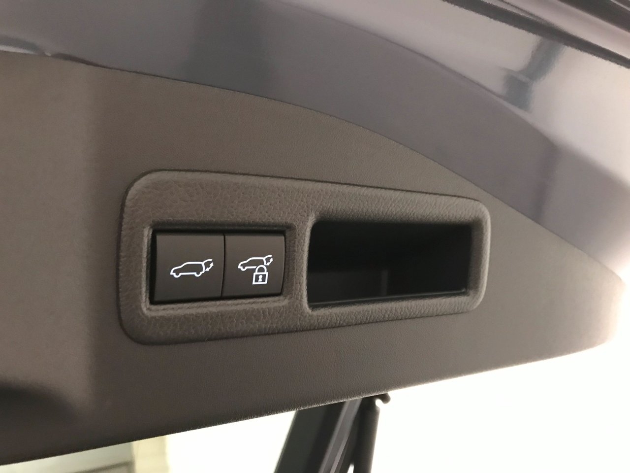 Subaru Solterra Touring 71,4 kWh AWD 2023, kuva 7/8