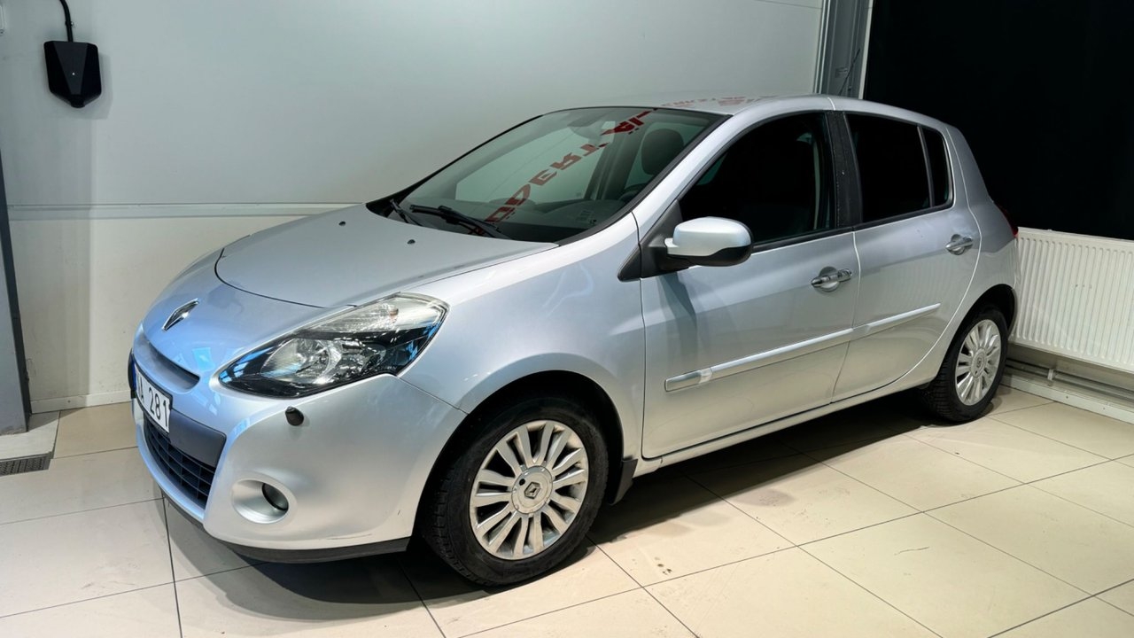Renault Clio 5-dörrars 1.2 Ny besiktigad 2009, kuva 2/10