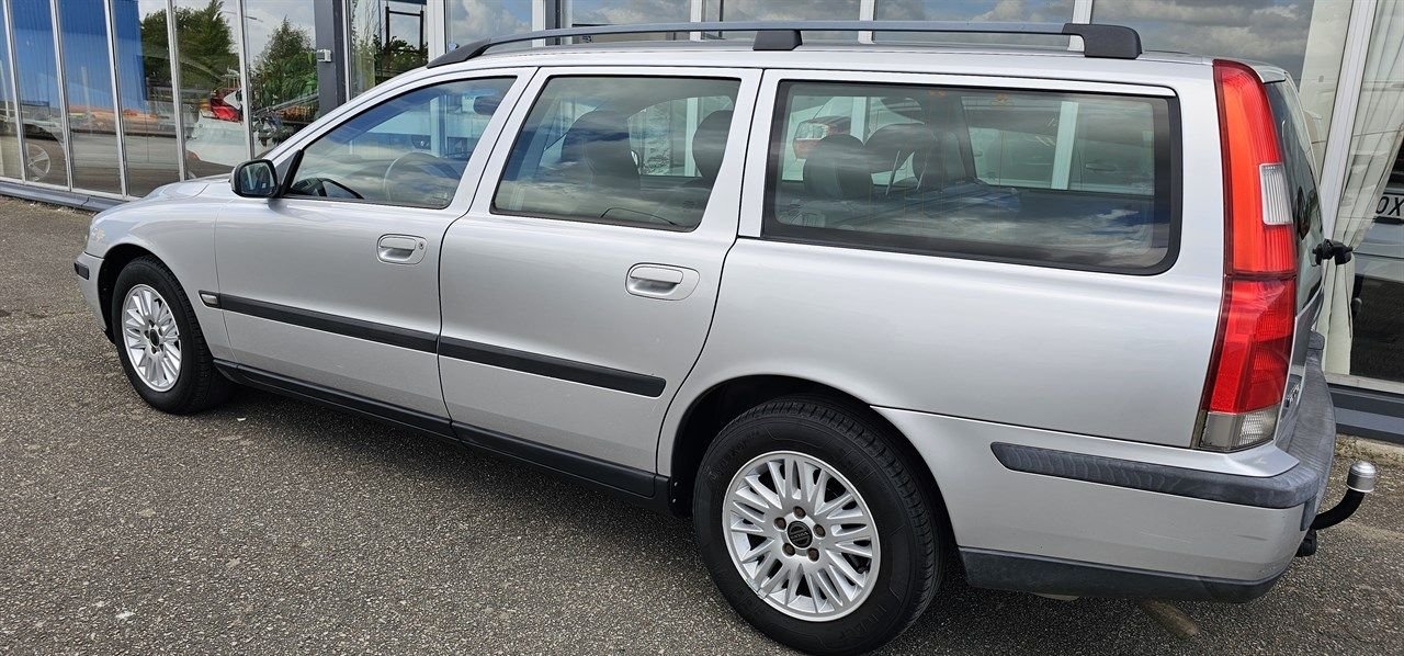 Volvo V70 2.4 Automatisk, 170hk Business 2004, bild 3/10