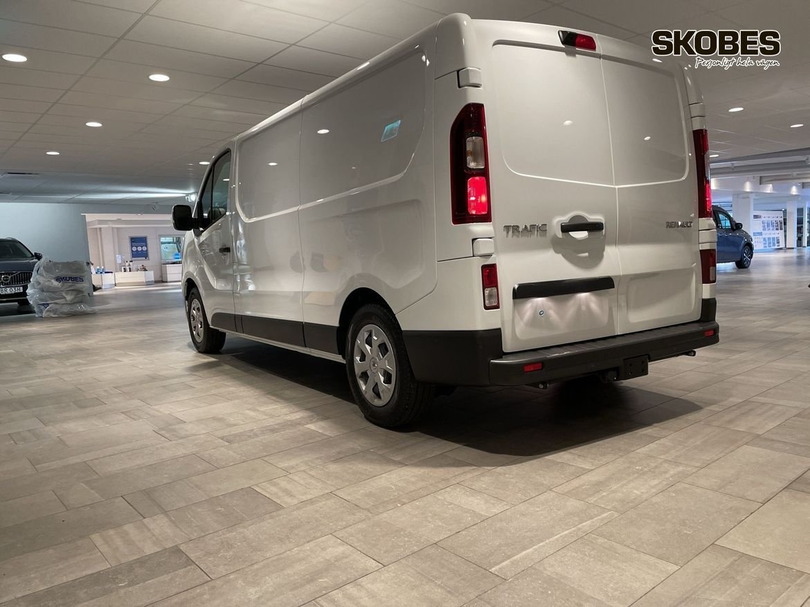 Renault Trafic 2024, photo 5/10