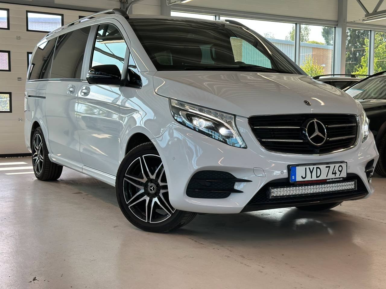 Mercedes-Benz V