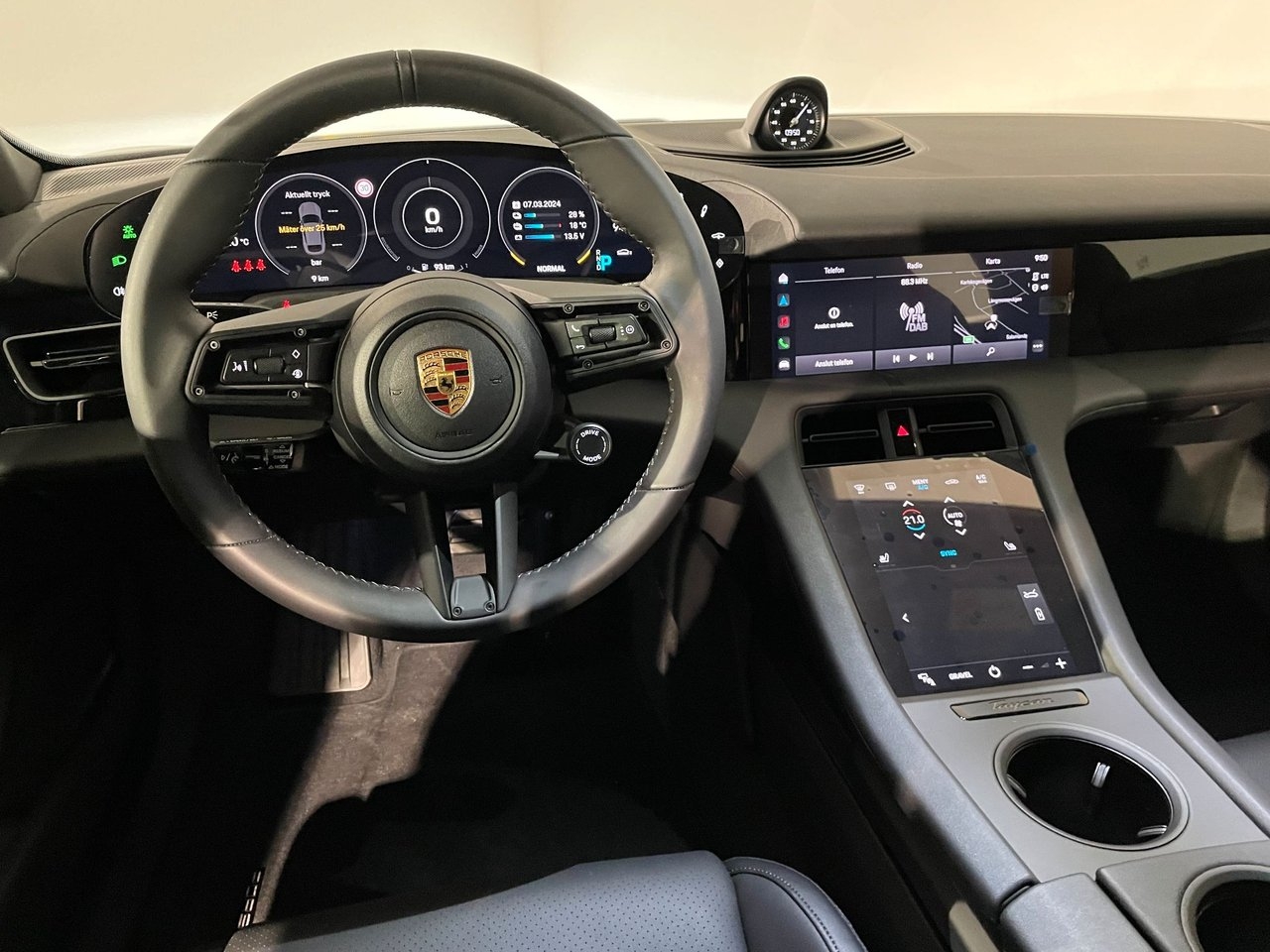 Porsche Taycan 4 CT Leasebar 2024, bild 6/10