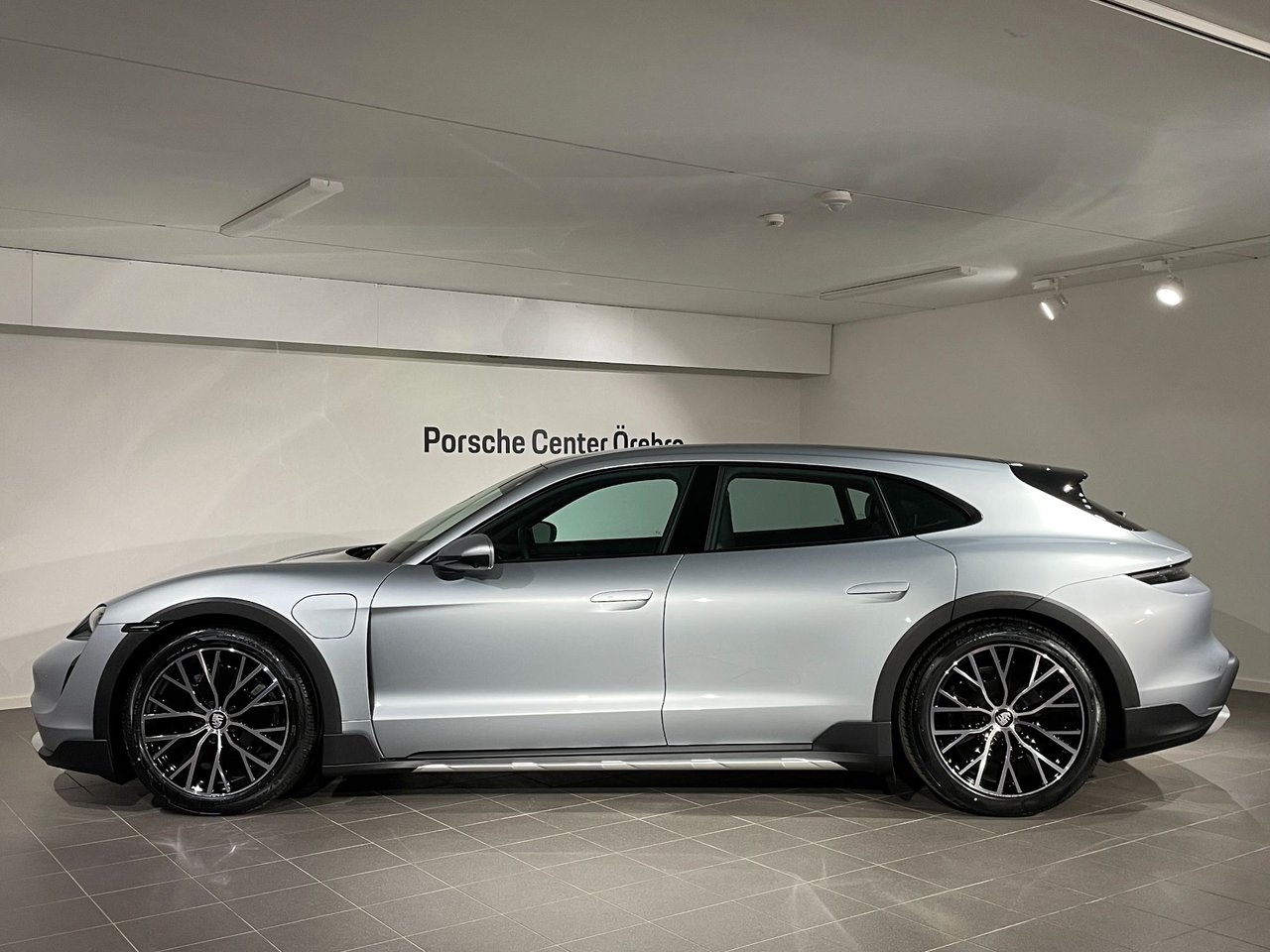 Porsche Taycan 4 CT Leasebar 2024, bild 4/10