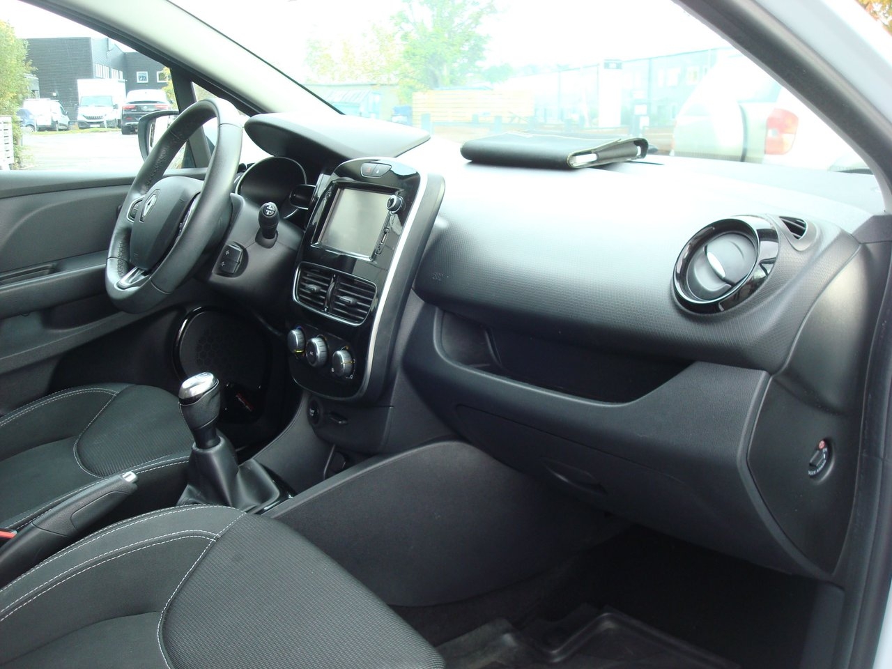 Renault Clio Ny kamrem,Lågskatt 2017, bild 6/6