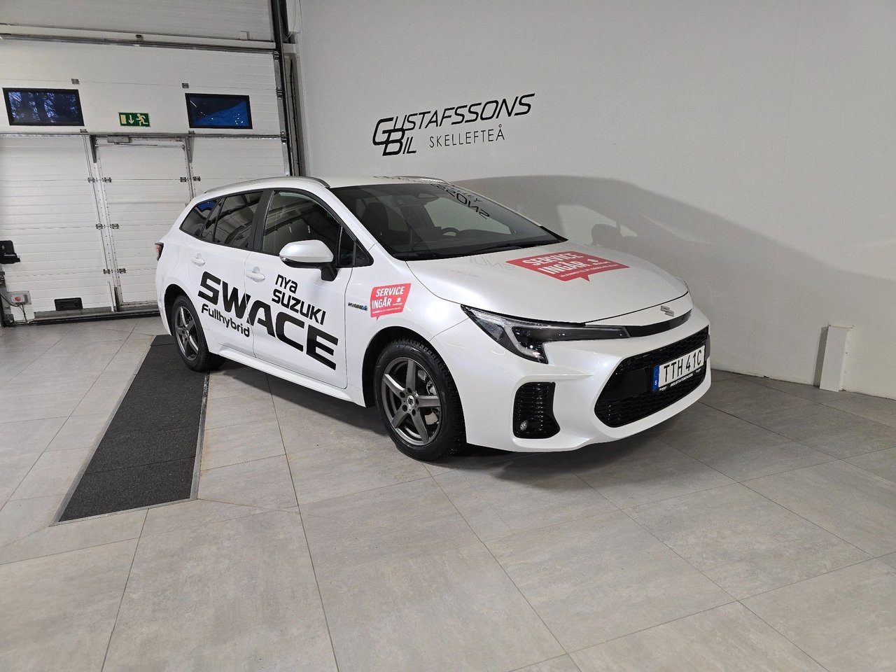 Suzuki Swace 2024, photo 2/11