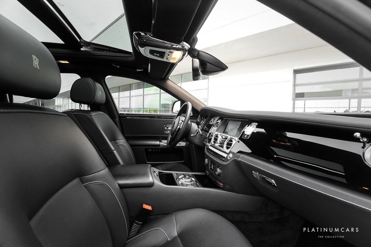 Rolls-Royce Ghost 2012, photo 6/23