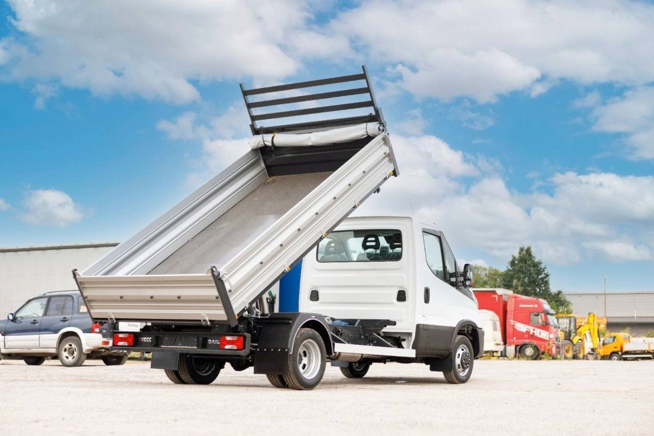 Iveco Daily 2023, kuva 4/6
