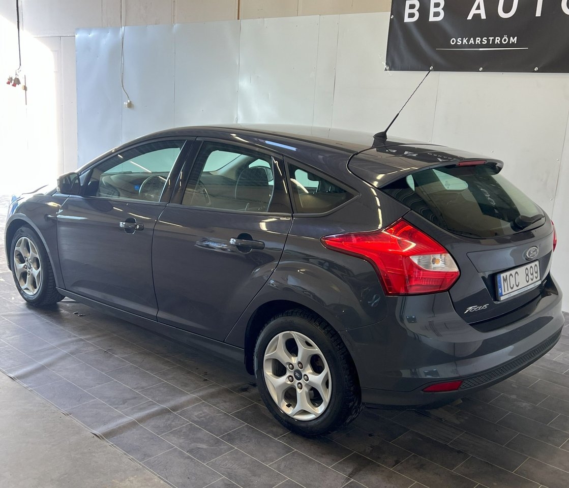 Ford Focus 2013, kuva 6/10