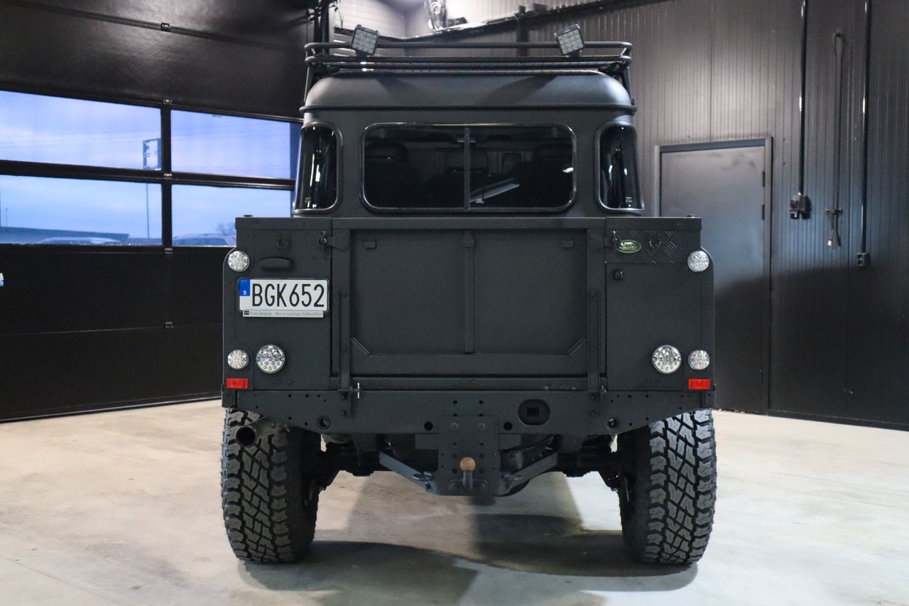 Land Rover Defender 2008, photo 6/10