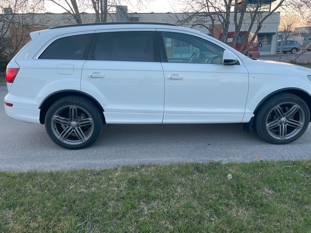 Audi Q7 2010, bild 6/13